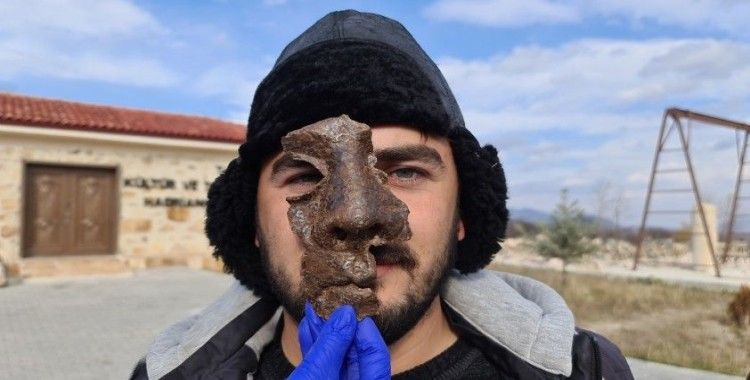 1800 yıllık demir maske Batı Karadeniz’de Roma döneminin ilk askeri üssünü ortaya çıkarttı
