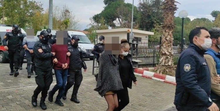 Uyuşturucu partisine polis baskını: 8 gözaltı