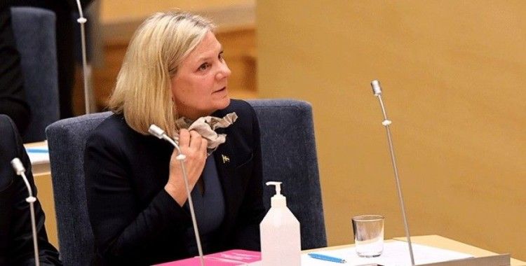 Magdalena Andersson, göreve geldikten saatler sonra istifa etti