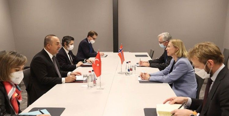 Bakan Çavuşoğlu, Norveç Dışişleri Bakanı Huitfeldt ile görüştü