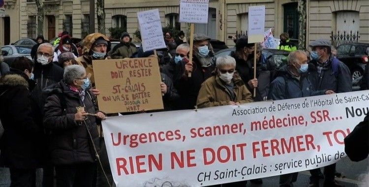 Fransa’da sağlık çalışanları yeniden sokağa indi