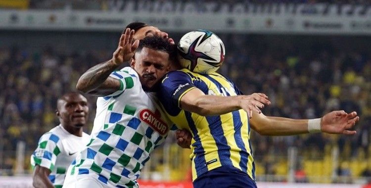 Spor Toto Süper Lig: Fenerbahçe: 1 - Çaykur Rizespor: 0 (Maç devam ediyor)