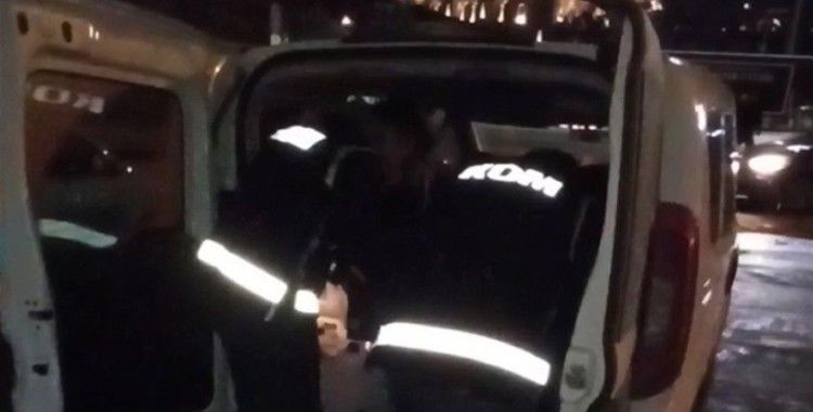 Polisin dikkatinden kaçmadı, aracındaki şişeler ele verdi: 170 litre sahte alkol ele geçirildi