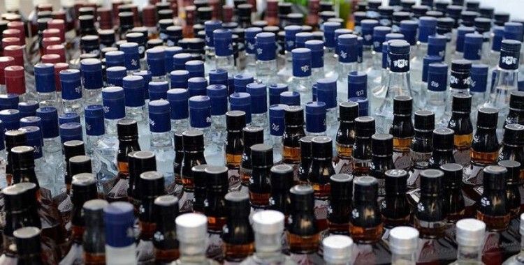 Erzin'de 49 litre kaçak içki ele geçirildi