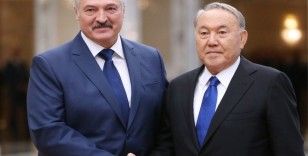 Lukaşenko, Kazakistan’ın eski Cumhurbaşkanı Nazarbayev ile görüştü