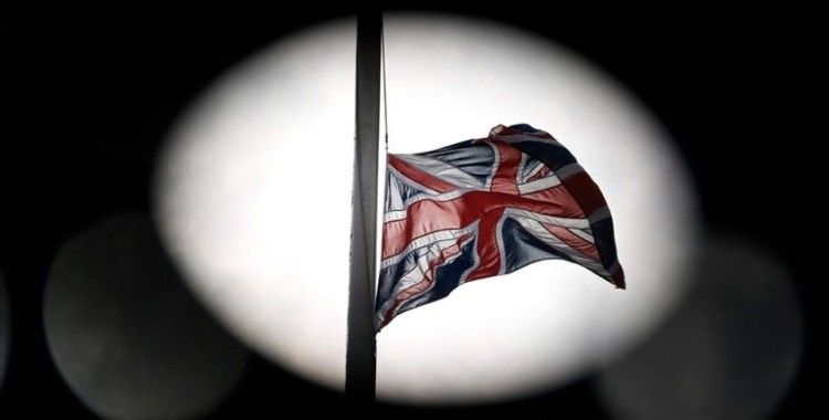 İngiltere hükümeti 'ikinci sınıf vatandaşlığı' yasalaştırıyor