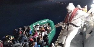 Yunanistan’ın ölüme ittiği 63 düzensiz göçmen kurtarıldı