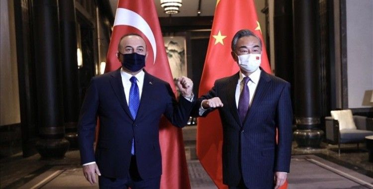 Çavuşoğlu, Çinli mevkidaşı Vang ile Çin'in Vuşi şehrinde görüştü