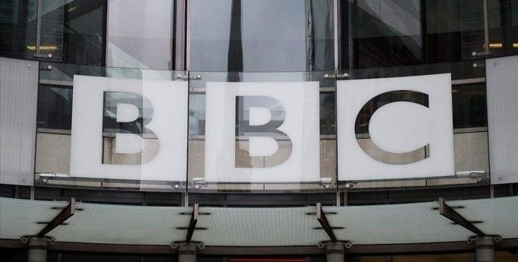 İngiltere'de BBC lisans ücreti uygulaması 2027'de kaldırılacak