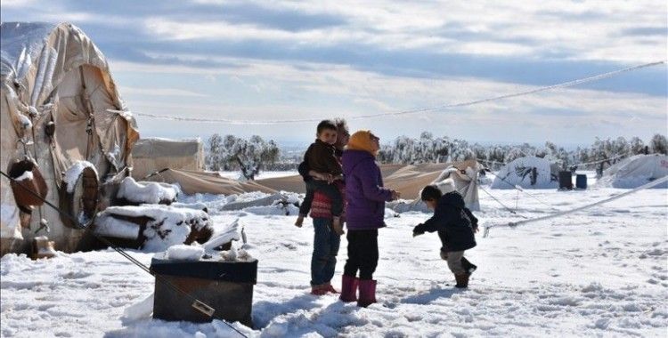 Suriye'de kar ve yağmurdan etkilenen kamplar için 'acil yardım' çağrısı