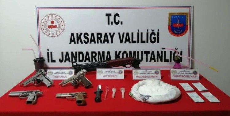 Aksaray'da jandarmadan kaçak silah ve uyuşturucu operasyonu