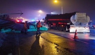 Tırla çarpışan yolcu otobüsü şarampole devrildi