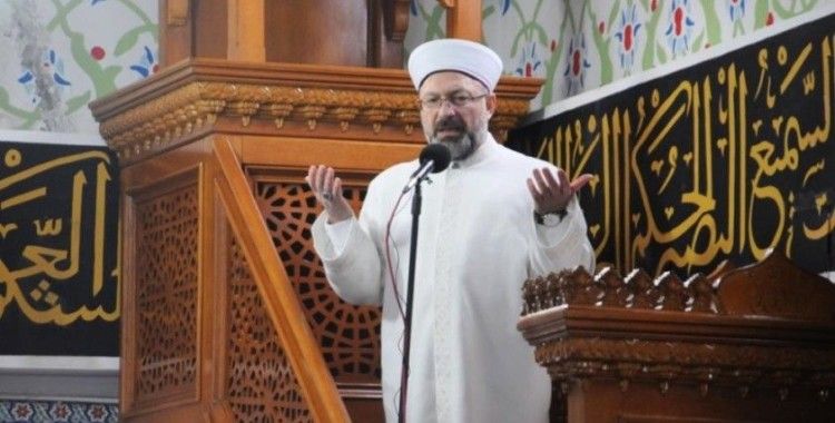 Diyanet İşleri Başkanı Erbaş, Cizre'de Nuh Nebi Camisinde cuma namazını kıldırdı