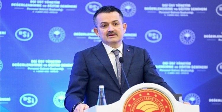 Bakan Pakdemirli, Kovid-19 testinin pozitif çıktığını duyurdu