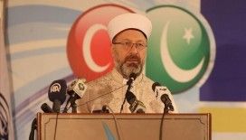 Diyanet İşleri Başkanı Erbaş, Pakistan'da camiye yönelik bombalı saldırıyı telin etti