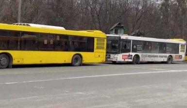 Ukrayna'ın Bucha kentinde tahliyeler sürüyor