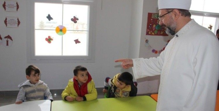 Diyanet İşleri Başkanı Erbaş: 'Gençlerimizi ve çocuklarımızı camilere yönlendirelim'