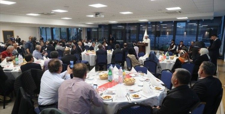 Diyanet İşleri Başkanı Erbaş, Strazburg'da STK temsilcileriyle bir araya geldi