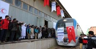Türkiye'den Afganistan'daki selzedelere insani yardım