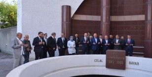 İçişleri Bakanı Soylu, 3. Cumhurbaşkanı Celal Bayar’ın anıt mezarını ziyaret etti