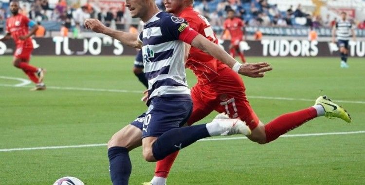 Spor Toto Süper Lig: Kasımpaşa: 1 - Antalyaspor: 1 (İlk yarı)