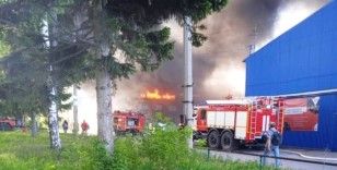 Kimya fabrikasında yangın: 2 bin metrekare alan kül oldu