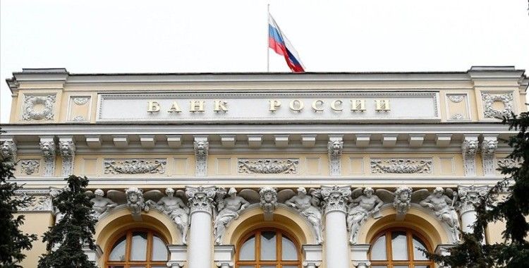 Rusya’da açığa satış ve kaldıraçlı döviz işlemlerine yönelik yasaklar kalkıyor