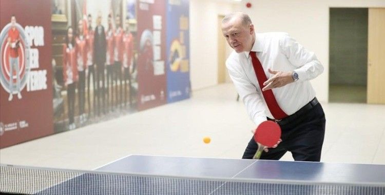 Cumhurbaşkanı Erdoğan'ın masa tenisindeki raket tutuşu, NFT'ye dönüştürüldü