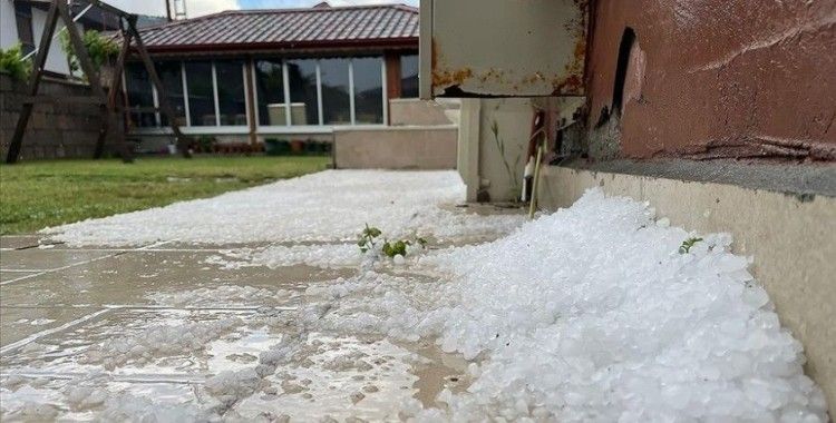 Kayseri'de şiddetli yağış sele neden oldu