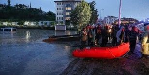 Sel ve su baskını yaşanan Akyurt'ta hayatını kaybedenlerin sayısı 2'ye yükseldi