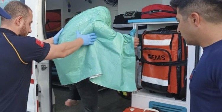 Çanakkale'de denize düşen yolcu kurtarıldı