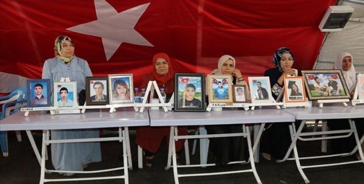 Diyarbakır annelerinden çocuklarına 'teslim ol' çağrısı