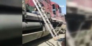 Meksika’da iki tren kafa kafaya çarpıştı: 6 yaralı