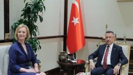 Cumhurbaşkanı Yardımcısı Oktay, İngiltere Dışişleri Bakanı Truss'ı kabul etti
