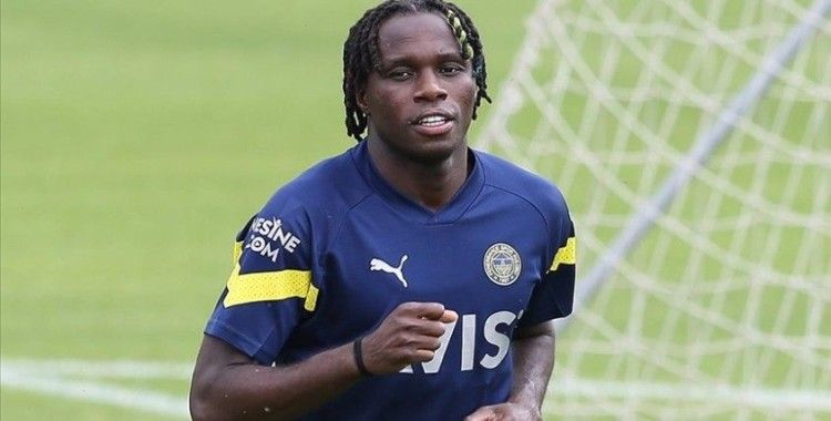 Fenerbahçe'nin yeni transferi Bruma: Yavaş yavaş yüzde yüzüme ulaşacağıma inanıyorum