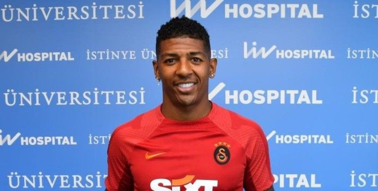 Galatasaraylı futbolcular sağlık kontrolünden geçti