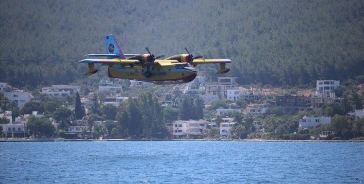 Bodrum'da yangın söndürme uçakları test uçuşu yaptı
