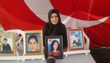 Diyarbakır anneleri Kurban Bayramı'nda da evlatlarının yolunu gözlüyor