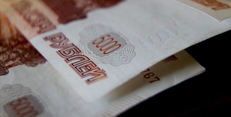 İran, Rusya ile finansal işlemlerde ruble ve riyal kullanmaya başladı