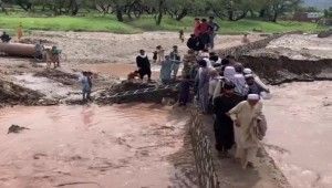 Afganistan'da sel, 5 ölü, 10 yaralı