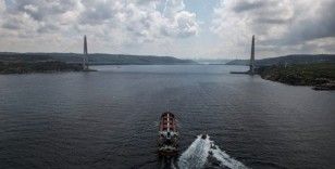 İlk tahıl gemisi Razoni İstanbul Boğazı’ndan geçti