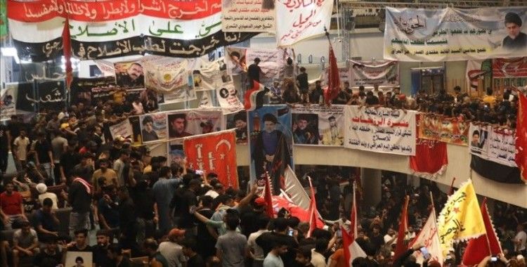 Irak'ta Sadr'dan 'eyleme devam ve erken seçim' çağrısı