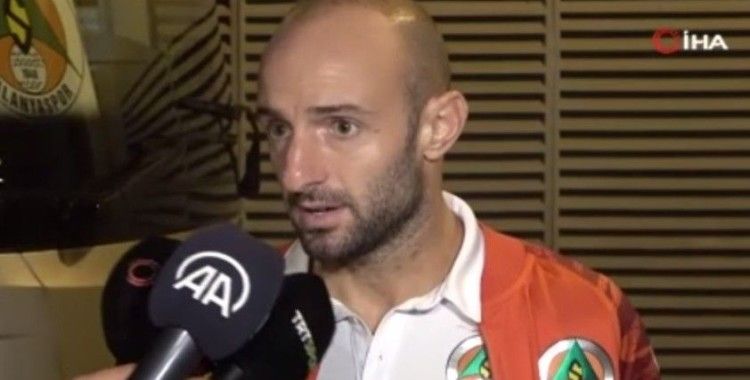 Efecan Karaca: “Beşiktaş maçında sahada olmak için her şeyi yapacağım”