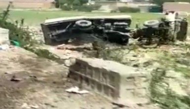 Pakistan'da askeri konvoya bombalı saldırı