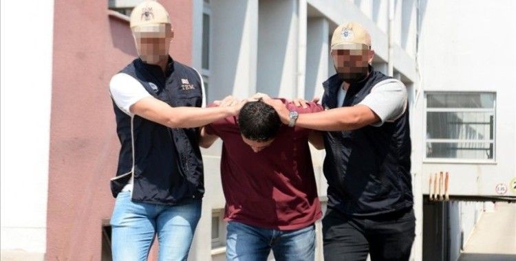 Adana'da saklandığı evde operasyonla yakalanan FETÖ'nün 'mahrem imamı' tutuklandı