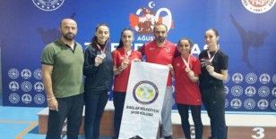 Bağlar Belediyespor'lu karatecilerden Zafer Kupası'nda madalya rekoru