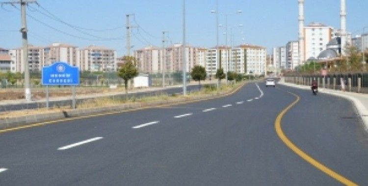 Heskif, Nevruz ve Azadi caddelerinde asfaltlama çalışmaları tamamlandı