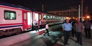 Doğu Ekspresi'nin vagonu Yozgat'ta raydan çıktı, Ankara-Kayseri demir yolu ulaşıma kapandı