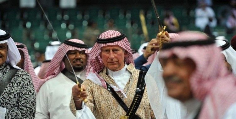 El Kaide’den aldığı iddia edilen ‘bağıştan’ ırkçılık söylemlerine: Kral Charles’in tartışmalı anları