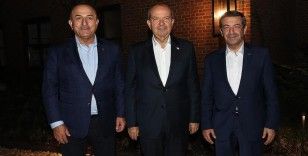 Dışişleri Bakanı Çavuşoğlu, KKTC Cumhurbaşkanı Tatar'la görüştü
